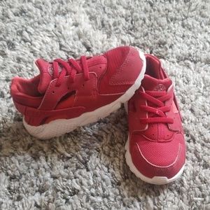 Huarache by Nike shoes size 10c